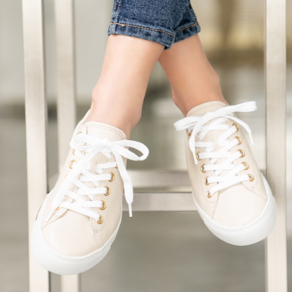 Women's Lace Up Sneakers. Beige Leather. Never worn - Picture 8 of 12